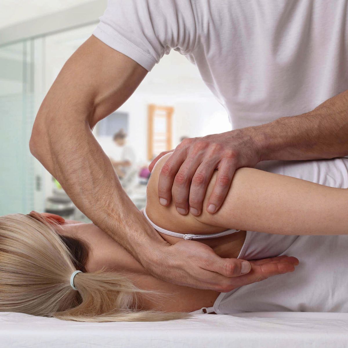Nắn chỉnh khớp (Manual therapy)
